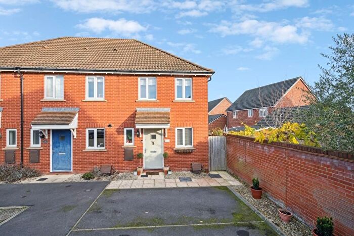 2 Bedroom Semi-Detached House To Rent In Mistletoe Mews, Didcot, OX11