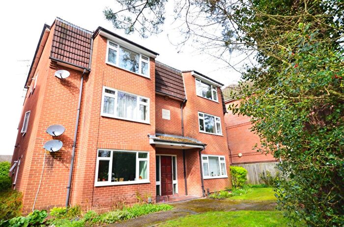 2 Bedroom Flat For Sale In Park Road, Camberley, GU15