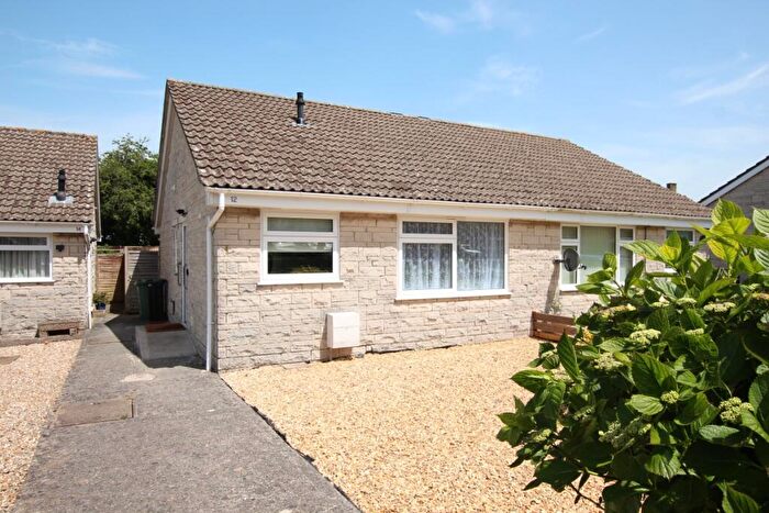 2 Bedroom Bungalow To Rent In Shelley Road, Radstock, BA3