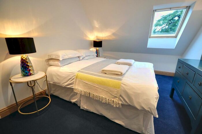 2 Bedroom Flat To Rent In B, Durley Chine Road South, Bournemouth, Dorset, BH2