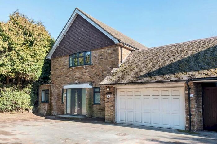 4 Bedroom Detached House To Rent In Batchworth Heath, Rickmansworth, WD3