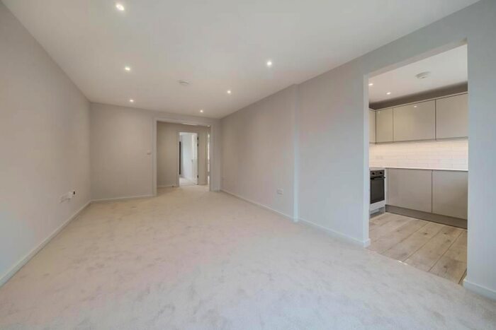 2 Bedroom Flat To Rent In Pelham Road, Wimbledon, SW19