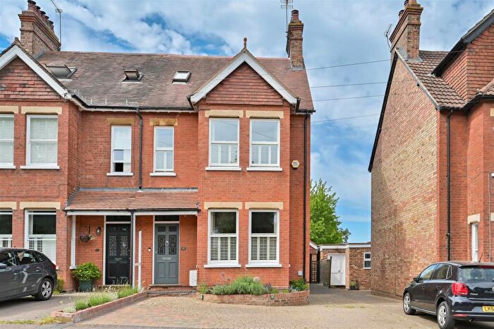 5 Bedroom House For Sale In Ox Lane, Harpenden, AL5