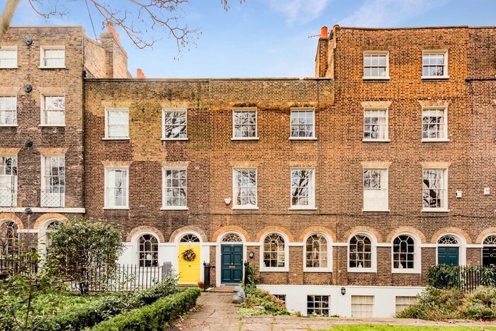 4 Bedroom Town House To Rent In Grove Lane, London, SE5