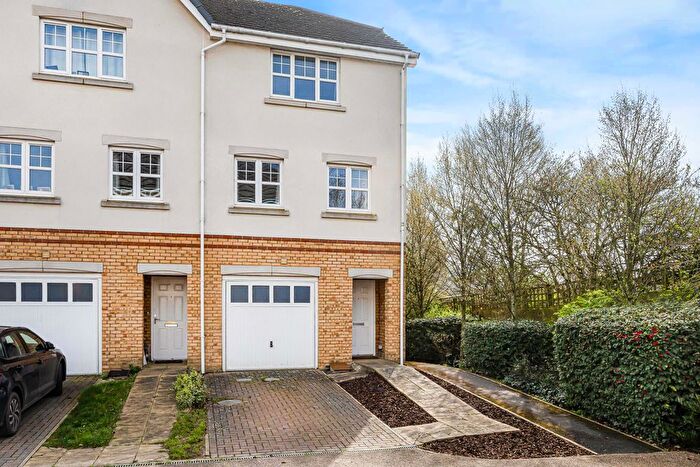 4 Bedroom Town House For Sale In Kingsquater, Maidenhead, SL6
