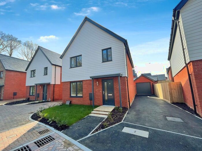 4 Bedroom Detached House To Rent In Stonyfield Road, Whiteley, PO15