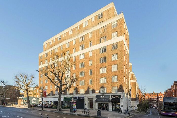 Studio To Rent In Hamlet Gardens, London, W6