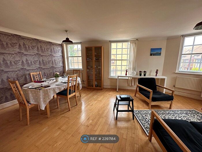 2 Bedroom Flat To Rent In Brunel Court, London, SE16