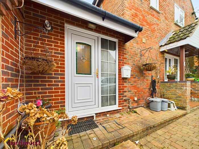 1 Bedroom Studio To Rent In Gascoigne Way, Bloxham, OX15