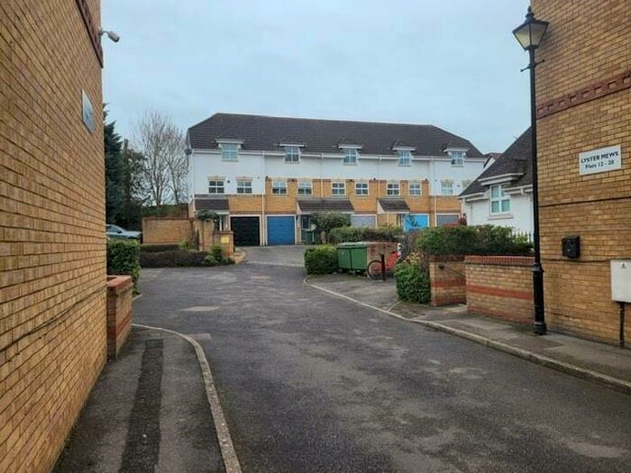 3 Bedroom Terraced House To Rent In Surbiton, Surrey, KT11