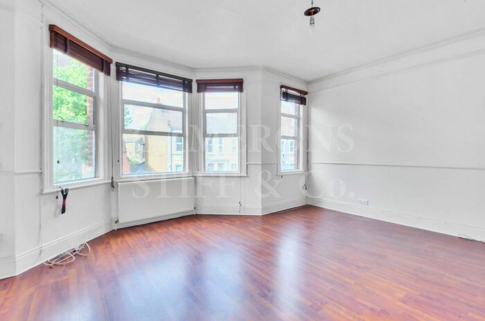 2 Bedroom Flat To Rent In Bathurst Gardens, London, NW10