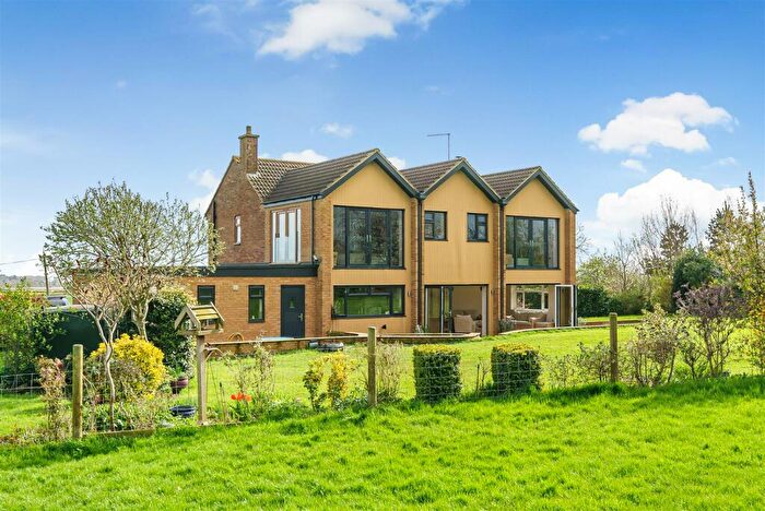 4 Bedroom House For Sale In West Haddon Road, Watford, NN6