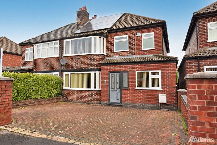 4 Bedroom Semi-detached House For Sale In Bernard Ave, Appleton, WA4