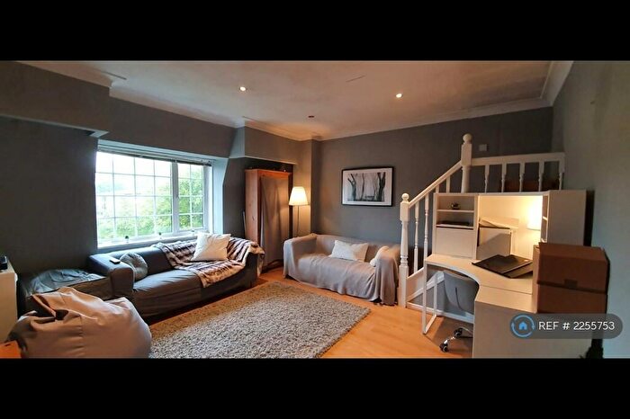 1 Bedroom Flat To Rent In Harrogate Road, Leeds, LS17