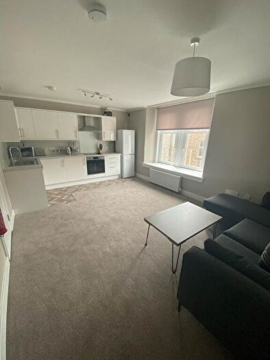 3 Bedroom Flat To Rent In Balmore Street, Stobswell, Dundee, DD4