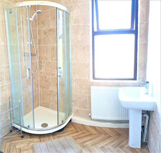 9 Bedroom Detached House To Rent In Parsonage Road, Manchester, M20
