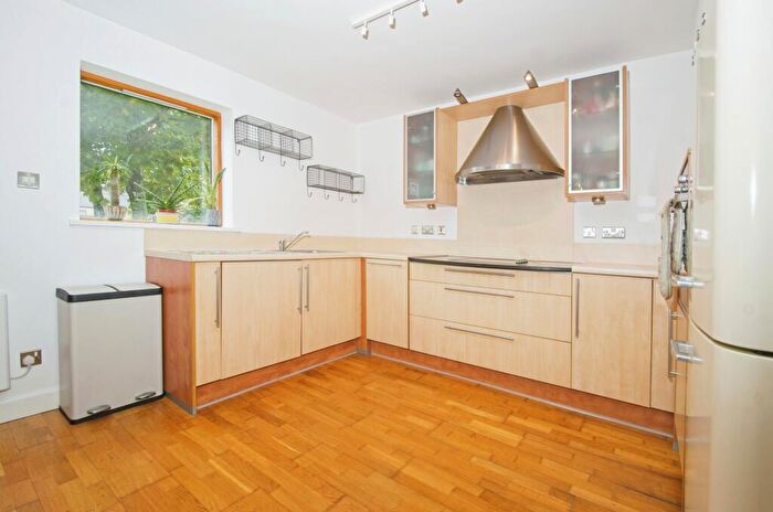 2 Bedroom Flat For Sale In Henke Court, Cardiff, South Glamorgan, CF10