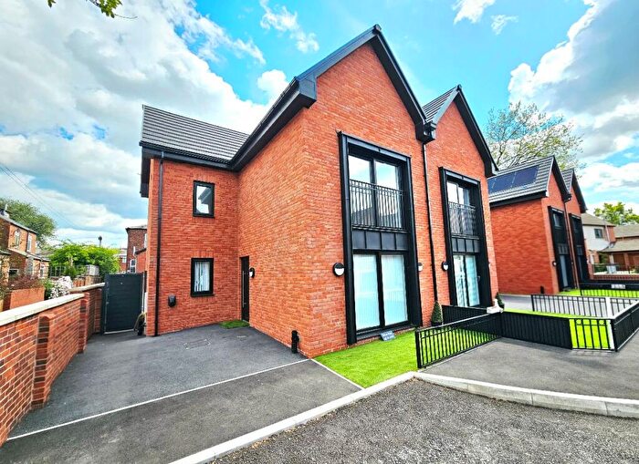 4 Bedroom Semi Detached House For Sale In Chapel Street, Levenshulme, Manchester, M19