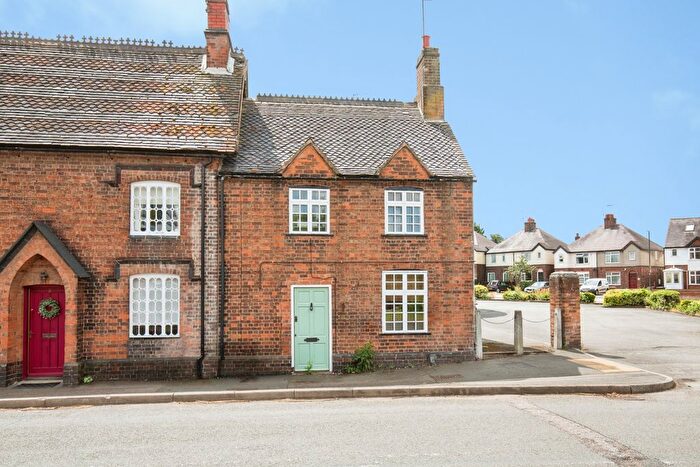 2 Bedroom Cottage For Sale In Watling Street, Mancetter, CV9