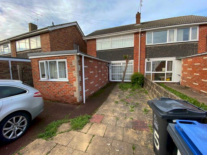 4 Bedroom Semi-Detached House To Rent In Mead Way, Canterbury, CT2