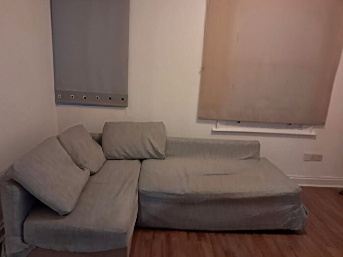 1 Bedroom Flat To Rent In B Gillespie Road, London, N5