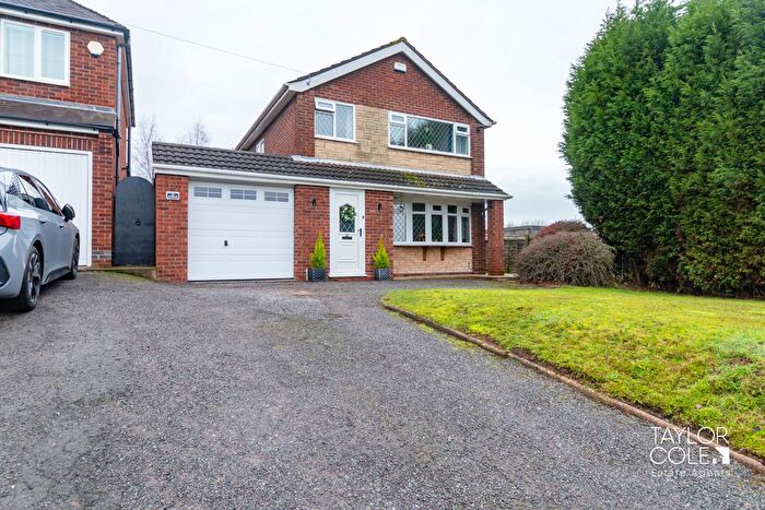 3 Bedroom Detached House For Sale In Dosthill Road, Two Gates, Tamworth, B77