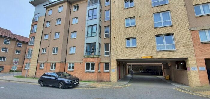 2 Bedroom Flat To Rent In Bothwell Road, City Centre, Aberdeen, AB24