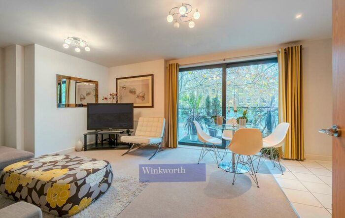 2 Bedroom Flat To Rent In Kennington Road, SE11