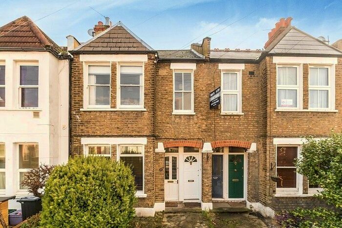 2 Bedroom Property To Rent In Cowper Road, London, SW19