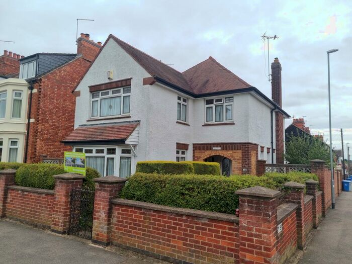 3 Bedroom Detached House To Rent In Park Road, Kettering, NN16