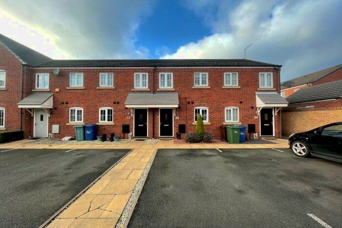 2 Bedroom Town House To Rent In Wilton Close, Cannock, WS11