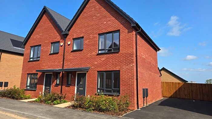 3 Bedroom Property To Rent In Wilsham Grove, Peterborough, PE7