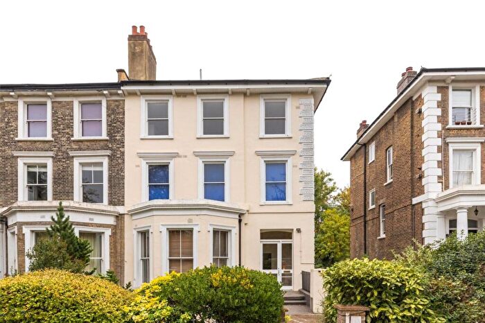 1 Bedroom Apartment For Sale In Thicket Road, London, SE20
