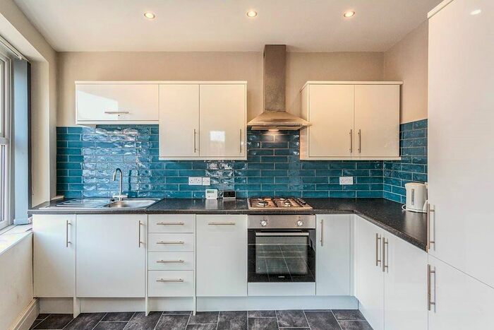 2 Bedroom Flat To Rent In Red Bank Road, Bispham, Blackpool, Lancashire FY2