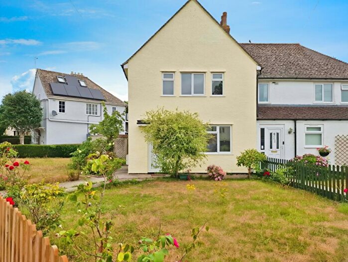 3 Bedroom Semi-Detached House For Sale In Brizewood, Carterton, Oxfordshire, OX18