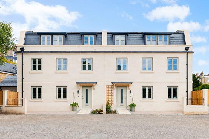 4 Bedroom Semi Detached House For Sale In Henrietta Road, Bath, Somerset, BA2