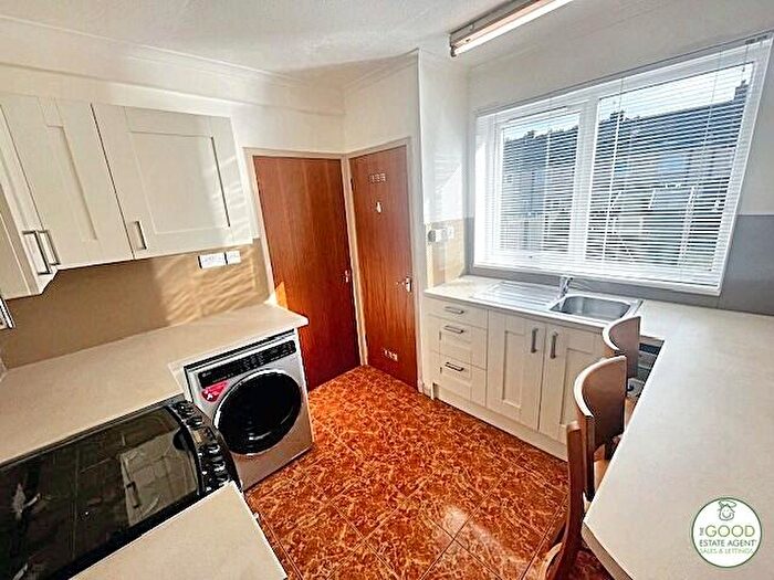 3 Bedroom Terraced House For Sale In Valley Gardens, Kirkcaldy, KY2