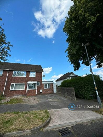 4 Bedroom Semi-Detached House To Rent In Coney Green Drive, Longbridge - Birmingham, B31