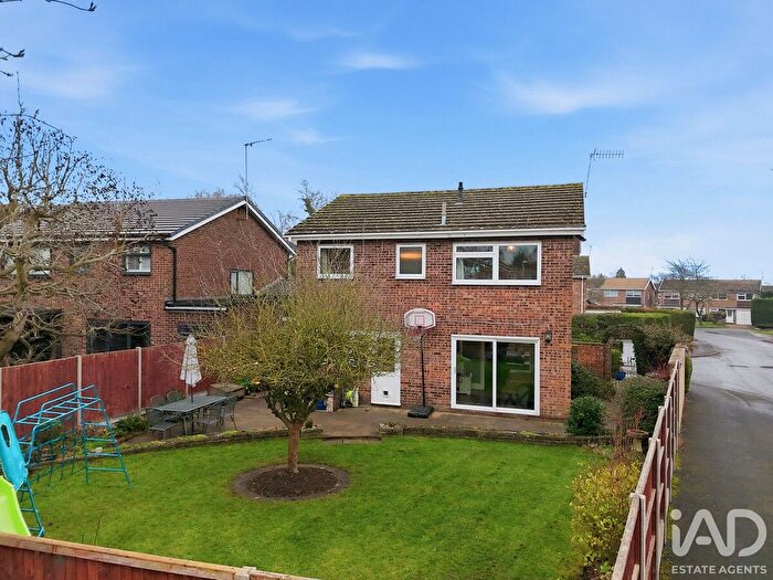 4 Bedroom Detached House For Sale In Wychford Drive, Sawbridgeworth, CM21