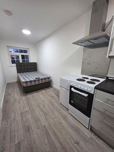 1 Bedroom Studio To Rent In Whitehall Road, Bristol, BS5