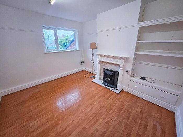 2 Bedroom Flat To Rent In Christleton Road, Chester, CH3