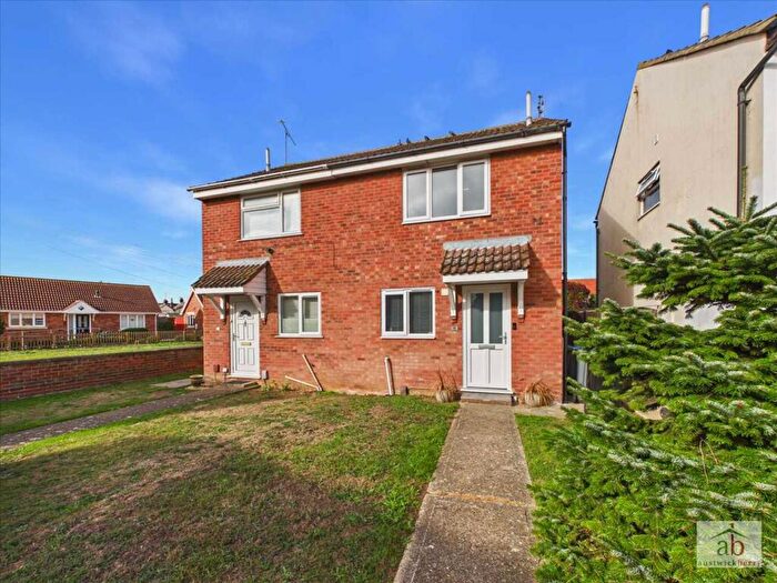 2 Bedroom Semi-Detached House For Sale In Crowswell Court, Trimley St. Martin, IP11
