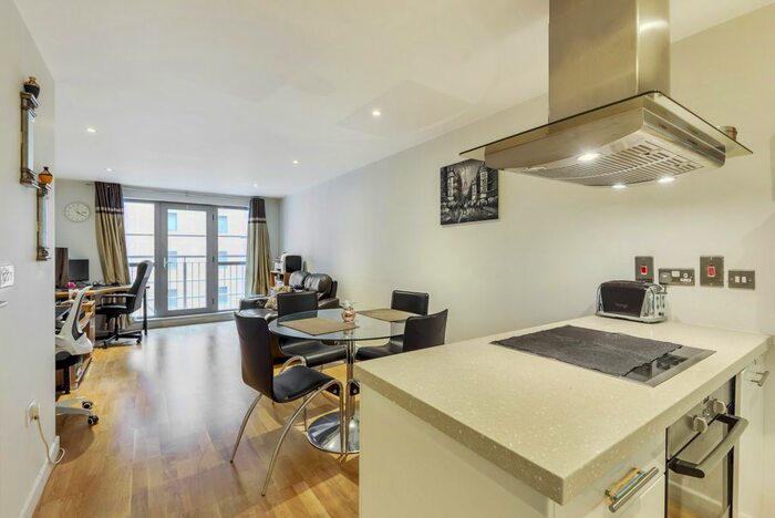 1 Bedroom Flat To Rent In Church Street East, Woking, Surrey, GU21