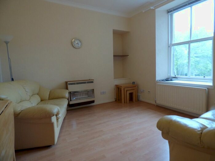 1 Bedroom Flat To Rent In Richmond Walk, Rosemount, Aberdeen, AB25