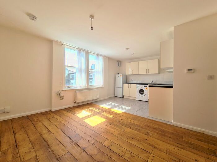 Studio To Rent In Perry Vale, Forest Hill, SE23