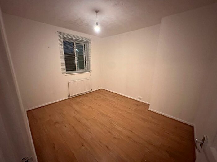 3 Bedroom Terraced House To Rent In Moore Avenue, Grays, RM20