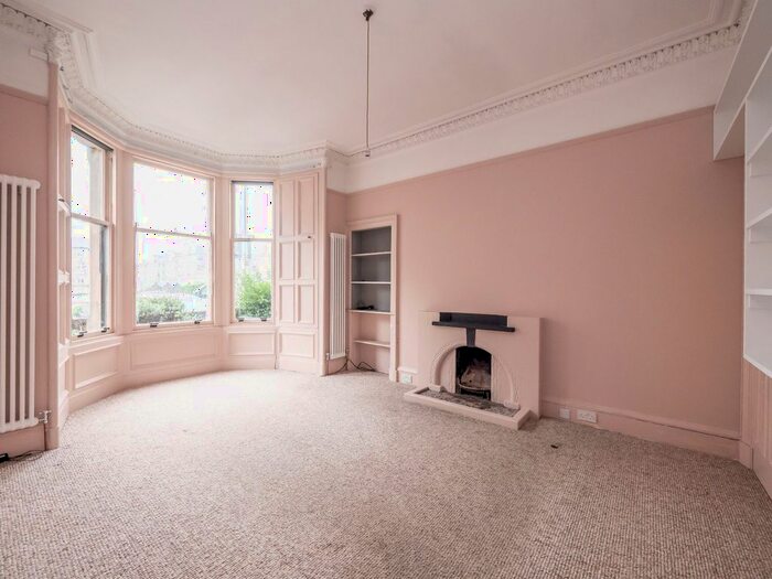 2 Bedroom Flat To Rent In Comely Bank Street, Edinburgh, Midlothian, EH4