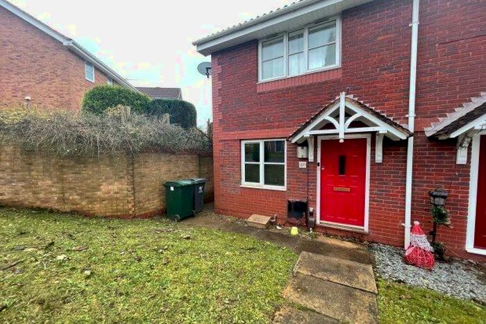 2 Bedroom Property To Rent In Hollington Drive, Cardiff CF23