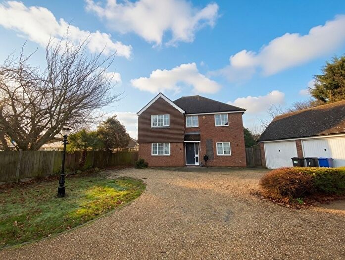 4 Bedroom Property To Rent In Henry De Grey Close, Grays, RM17