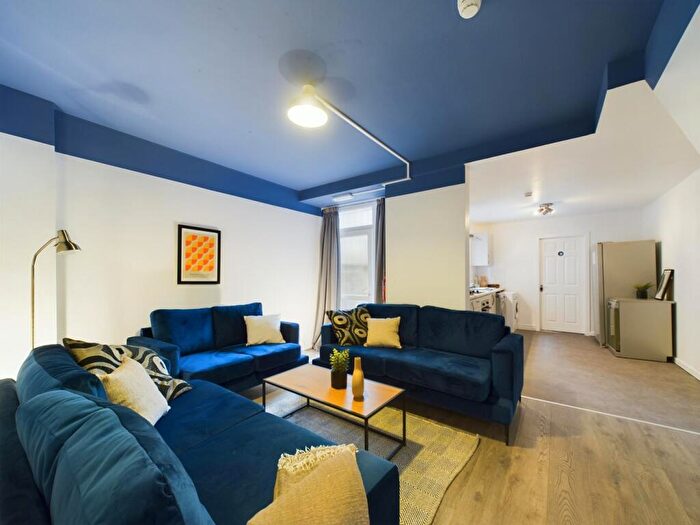 9 Bedroom House To Rent In Great Western Street, Manchester, M14